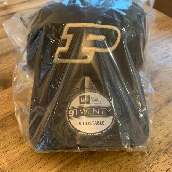 Purdue New Era Black Adjustable Cap - Picture 2 of 7